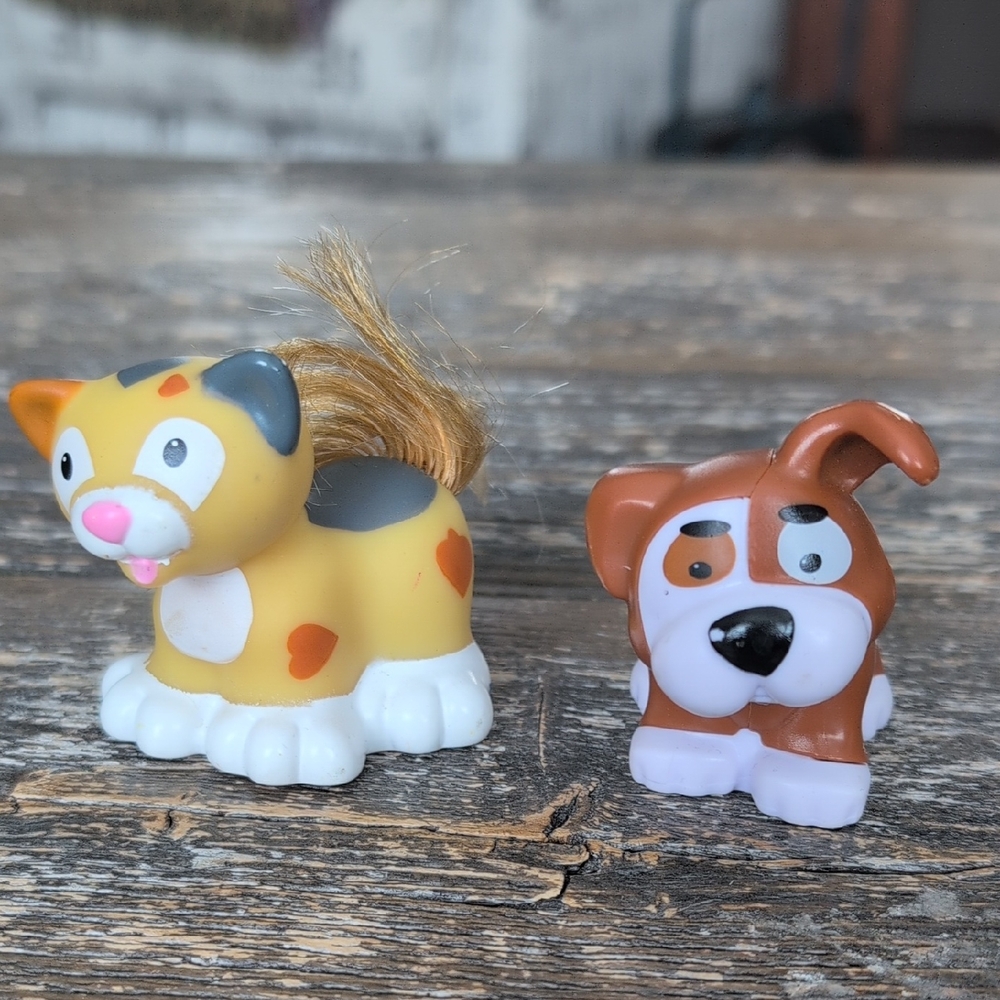 Fisher Price Little People Cat + Dog
